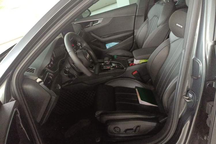 Used Audi A4L 2023 40 TFSI Luxury Dynamic Model Left Front Seat