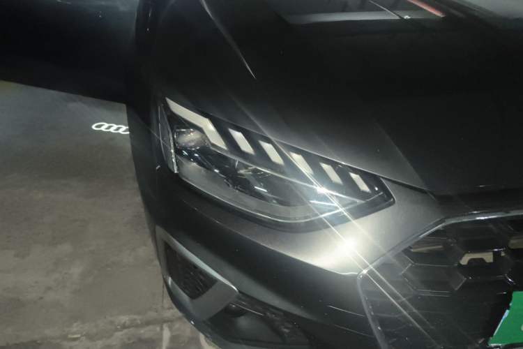 Used Audi A4L 2023 40 TFSI Fashion Dynamic Model Right Front Headlight