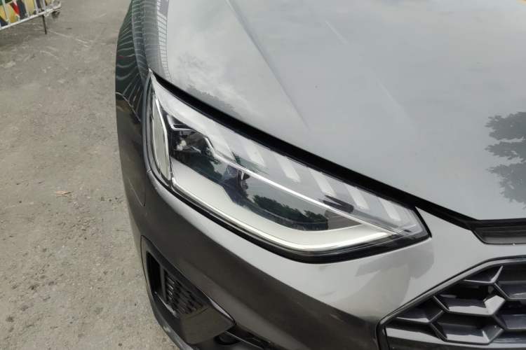 Used Audi A4L 2023 40 TFSI Fashion Dynamic Model Right Front Headlight