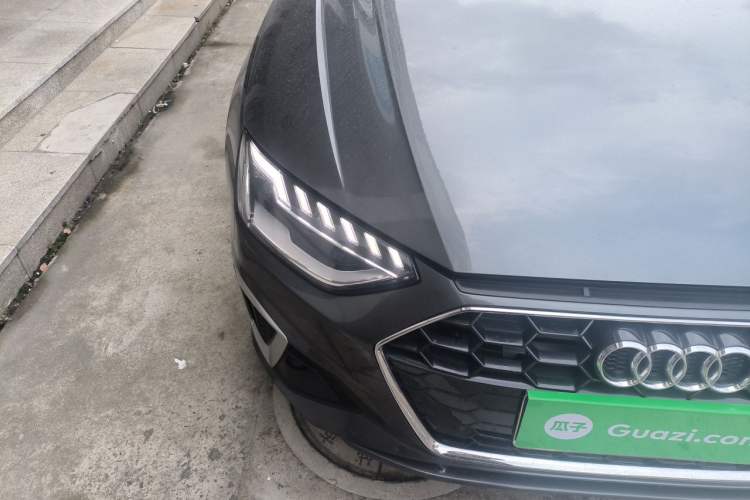Used Audi A4L 2023 40 TFSI Fashion Dynamic Model Right Front Headlight