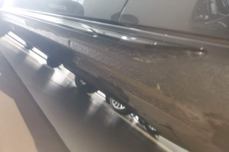 Used Audi A4L 2023 40 TFSI quattro Luxury Dynamic Edition Right Side Sill