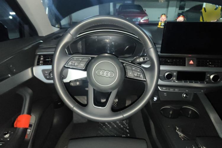 Used Audi A4L 2023 40 TFSI Fashion Dynamic Model Steering Wheel