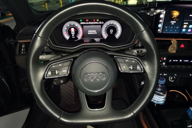 Used Audi A4L 2023 40 TFSI Luxury Dynamic Model Steering Wheel