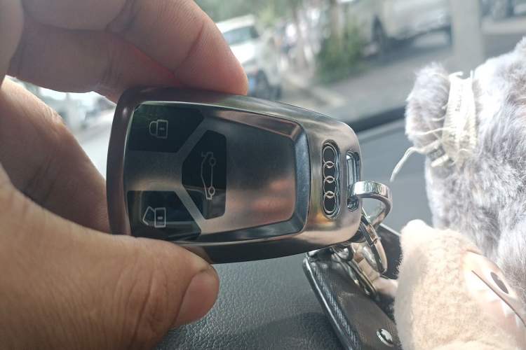 Used Audi A4L 2023 40 TFSI quattro Luxury Dynamic Edition Vehicle Key