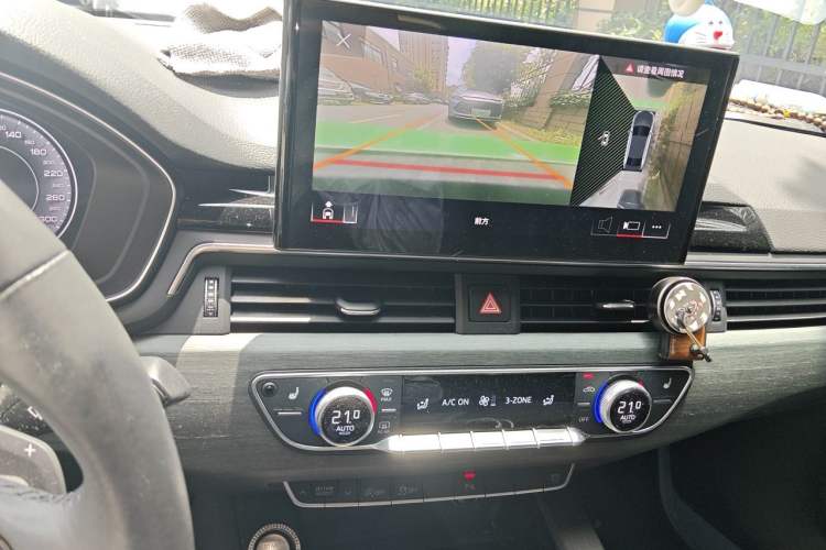 Used Audi A4L 2023 40 TFSI Luxury Dynamic Model Audio And AC Panel