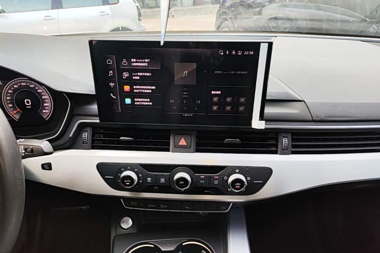 Used Audi A4L 2023 40 TFSI Fashion Dynamic Model Audio And AC Panel