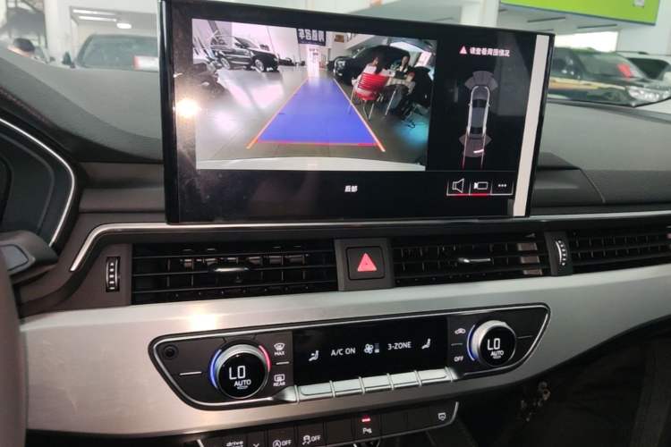 Used Audi A4L 2023 40 TFSI Fashion Dynamic Model Audio And AC Panel