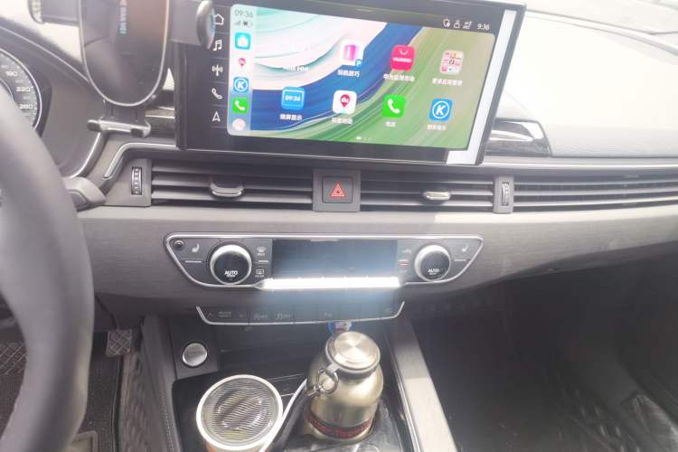 Used Audi A4L 2023 40 TFSI Luxury Dynamic Model Audio And AC Panel