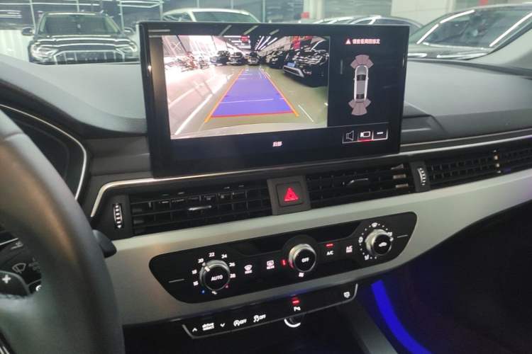 Used Audi A4L 2023 40 TFSI Fashion Dynamic Model Audio And AC Panel
