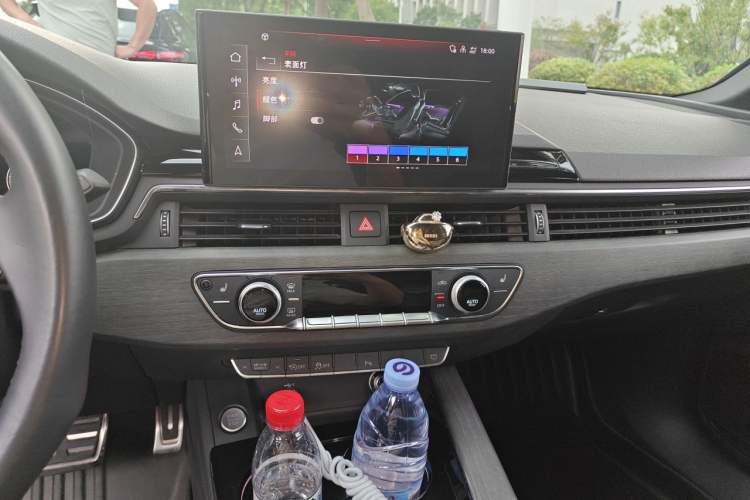 Used Audi A4L 2023 40 TFSI Luxury Dynamic Model Audio And AC Panel