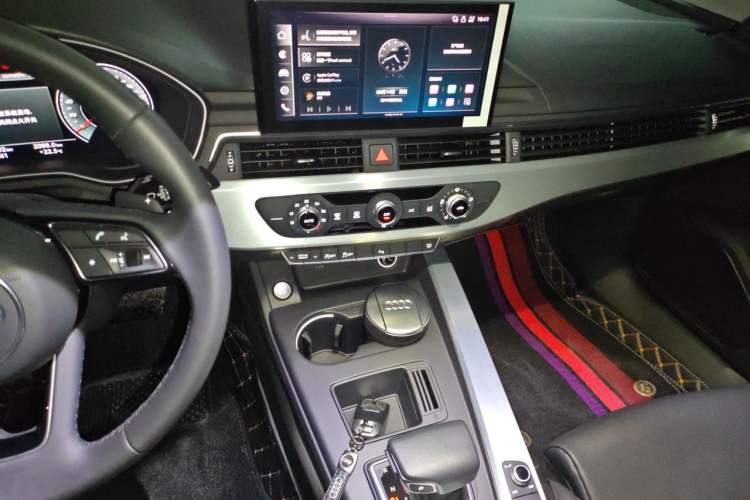 Used Audi A4L 2023 40 TFSI Fashion Dynamic Model Audio And AC Panel