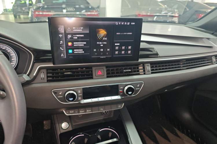 Used Audi A4L 2023 40 TFSI Luxury Dynamic Model Audio And AC Panel