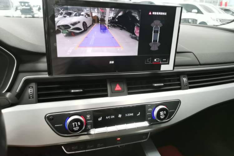 Used Audi A4L 2023 40 TFSI Fashion Dynamic Model Audio And AC Panel
