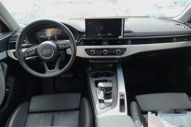 Used Audi A4L 2023 40 TFSI Fashion Dynamic Model Center Console