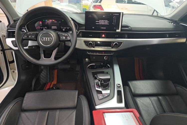 Used Audi A4L 2023 40 TFSI Fashion Dynamic Model Center Console