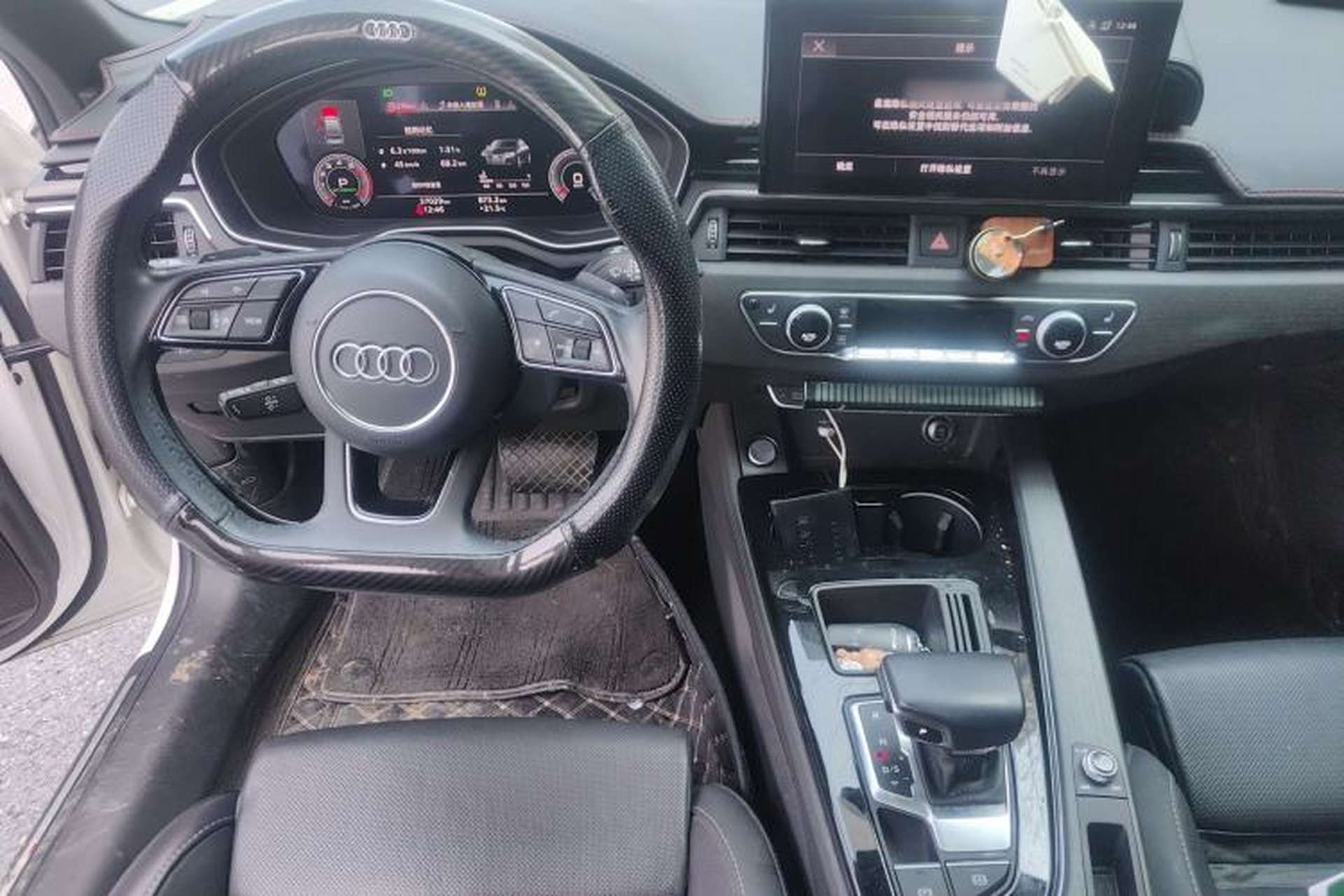 Used Audi A4L 2023 40 TFSI Luxury Dynamic Model Center Console