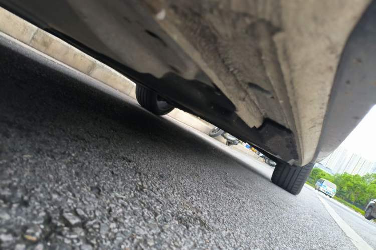 Used Audi A4L 2023 40 TFSI Luxury Dynamic Model Chassis Front Left
