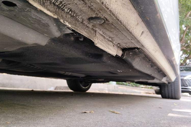 Used Audi A4L 2023 40 TFSI Luxury Dynamic Model Chassis Front Left