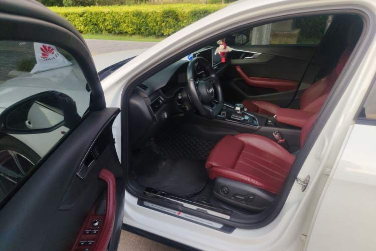 Used Audi A4L 2023 40 TFSI Luxury Dynamic Model Driver Seat