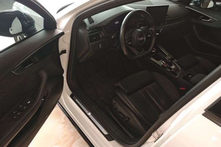 Used Audi A4L 2023 40 TFSI Luxury Dynamic Model Driver Seat