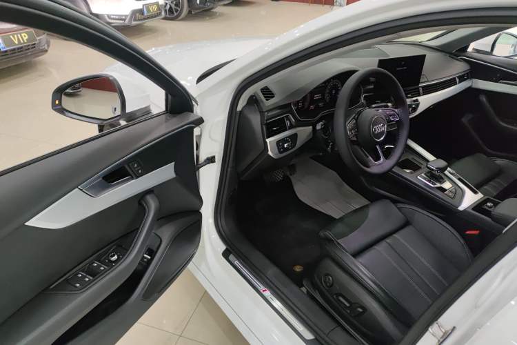 Used Audi A4L 2023 40 TFSI Fashion Dynamic Model Driver Seat