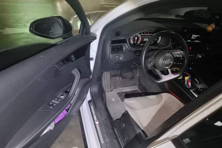 Used Audi A4L 2023 40 TFSI Luxury Dynamic Model Driver Seat