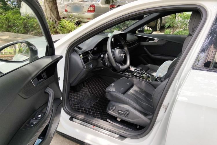 Used Audi A4L 2023 40 TFSI Luxury Dynamic Model Driver Seat