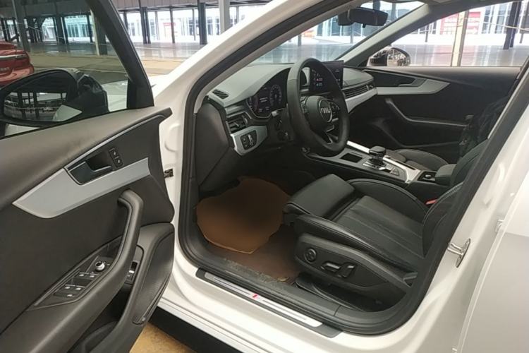 Used Audi A4L 2023 40 TFSI Fashion Dynamic Model Driver Seat