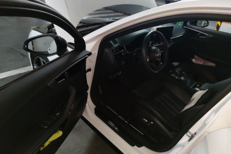 Used Audi A4L 2023 40 TFSI Luxury Dynamic Model Driver Seat