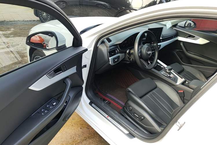 Used Audi A4L 2023 40 TFSI Fashion Dynamic Model Driver Seat