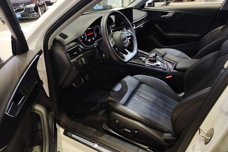 Used Audi A4L 2023 40 TFSI Luxury Dynamic Model Driver Seat