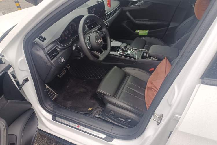 Used Audi A4L 2023 40 TFSI Luxury Dynamic Model Driver Seat