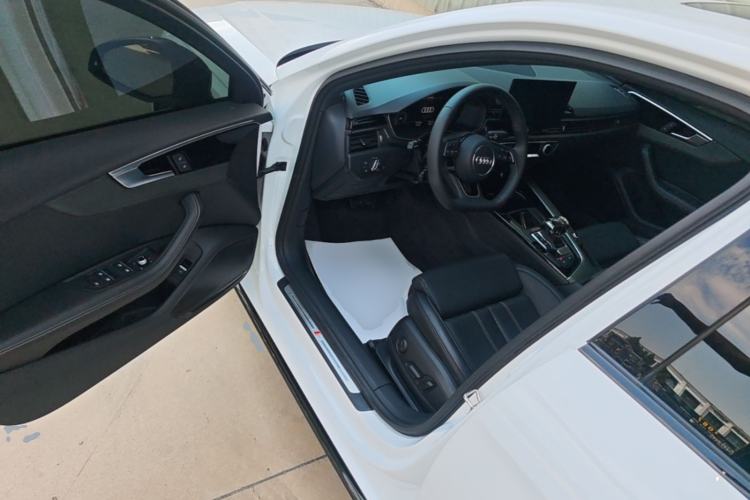 Used Audi A4L 2023 40 TFSI Luxury Dynamic Model Driver Seat