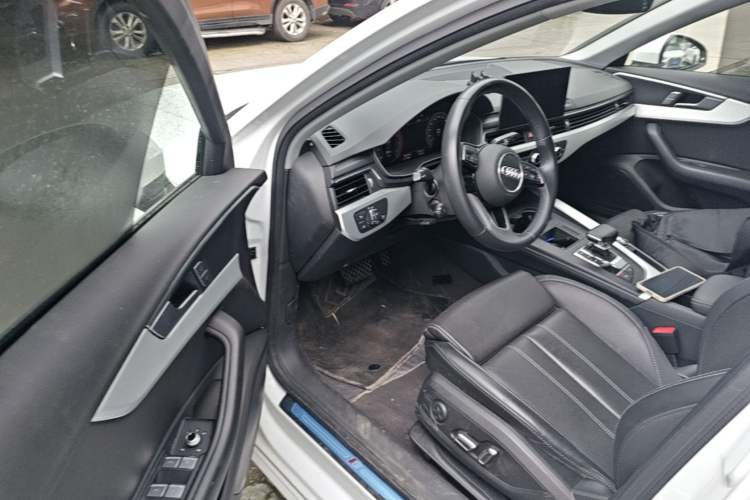 Used Audi A4L 2023 40 TFSI Fashion Dynamic Model Driver Seat