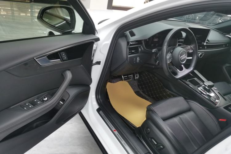 Used Audi A4L 2023 40 TFSI Luxury Dynamic Model Driver Seat
