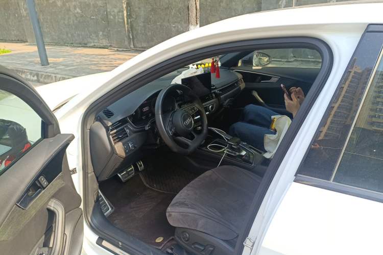 Used Audi A4L 2023 40 TFSI Luxury Dynamic Model Driver Seat