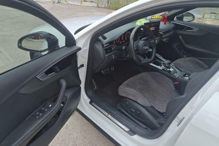Used Audi A4L 2023 40 TFSI Luxury Dynamic Model Driver Seat