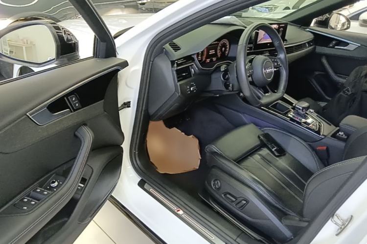Used Audi A4L 2023 40 TFSI Luxury Dynamic Model Driver Seat