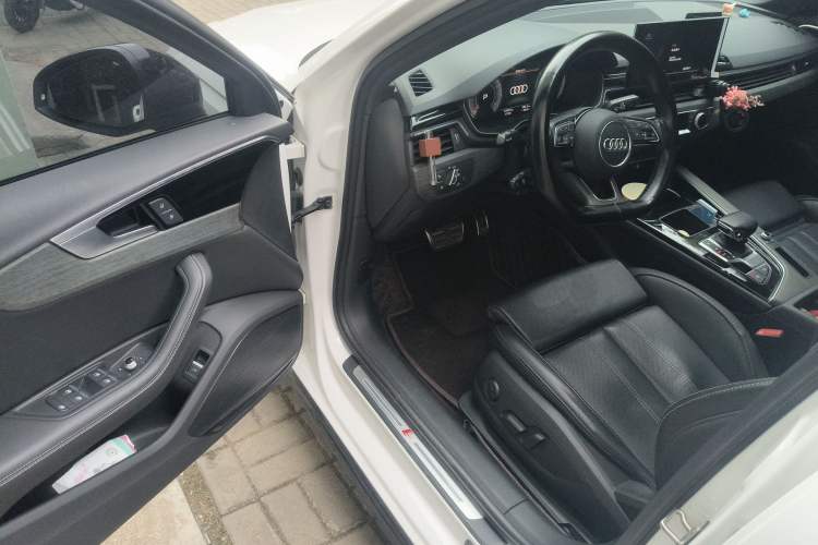 Used Audi A4L 2023 40 TFSI Luxury Dynamic Model Driver Seat