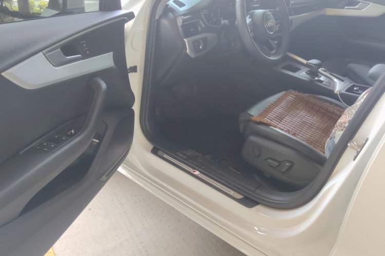 Used Audi A4L 2023 40 TFSI Fashion Dynamic Model Driver Seat