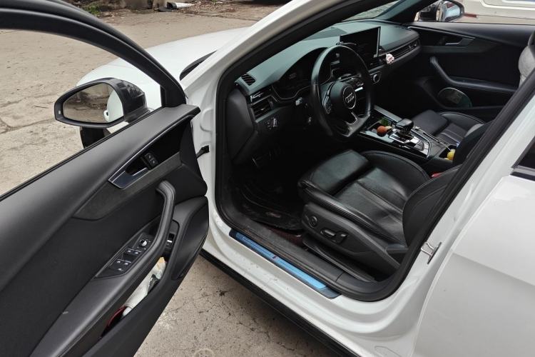Used Audi A4L 2023 40 TFSI Luxury Dynamic Model Driver Seat