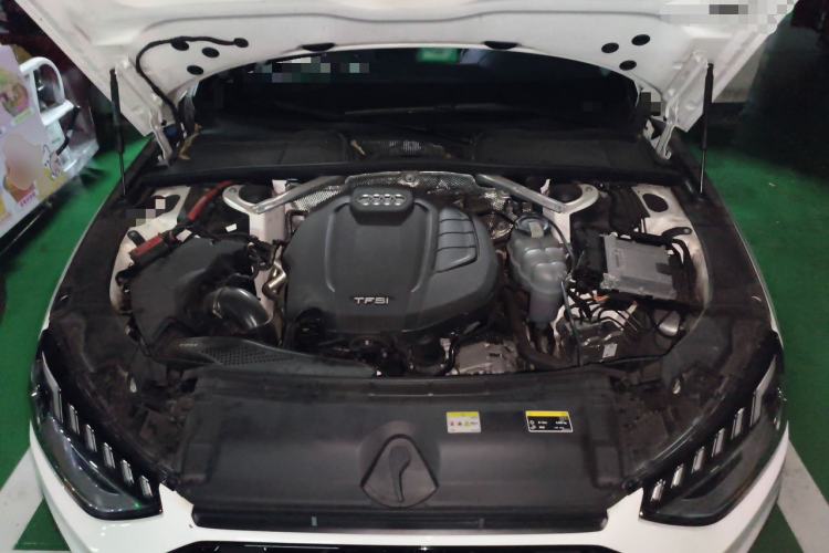 Used Audi A4L 2023 40 TFSI Fashion Dynamic Model Engine Bay