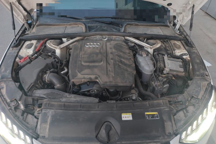 Used Audi A4L 2023 40 TFSI Fashion Dynamic Model Engine Bay