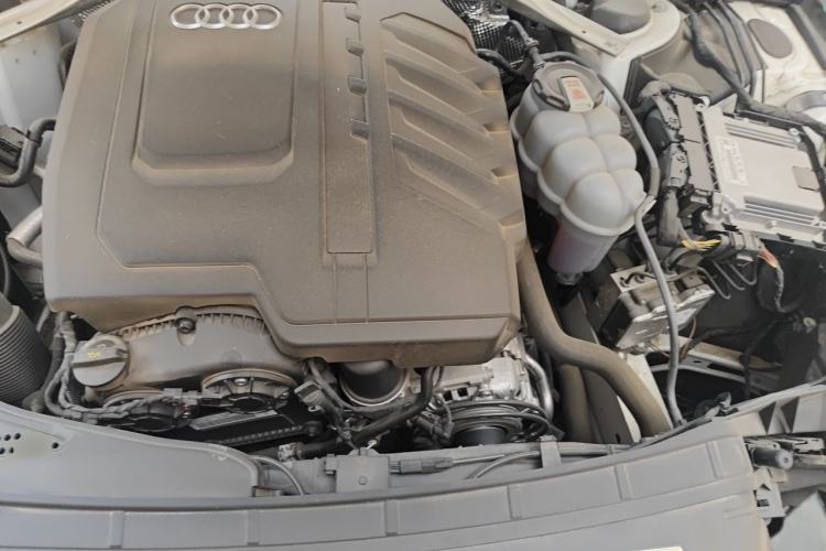 Used Audi A4L 2023 40 TFSI Luxury Dynamic Model Engine Bay
