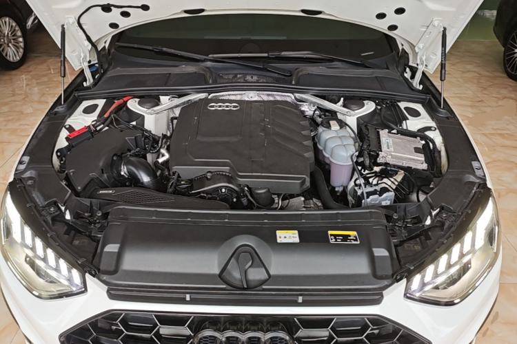 Used Audi A4L 2023 40 TFSI Luxury Dynamic Model Engine Bay