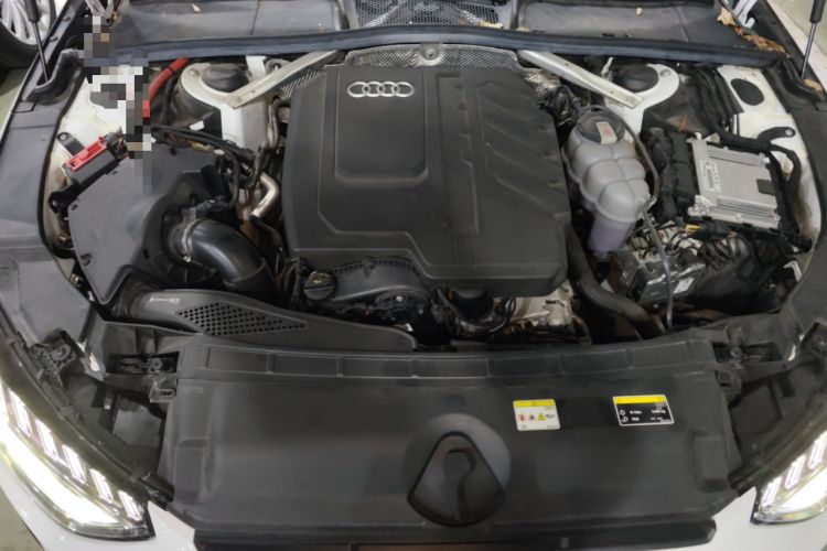 Used Audi A4L 2023 40 TFSI Luxury Dynamic Model Engine Bay