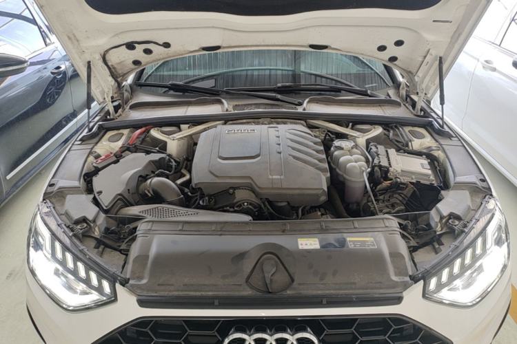 Used Audi A4L 2023 40 TFSI Luxury Dynamic Model Engine Bay