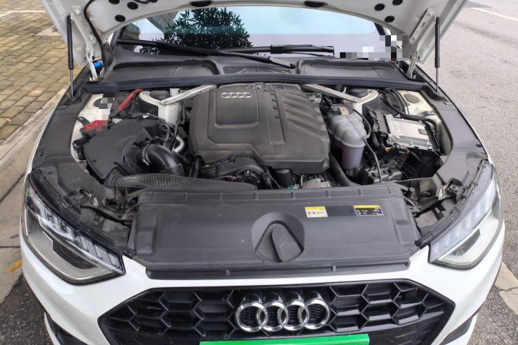 Used Audi A4L 2023 40 TFSI Luxury Dynamic Model Engine Bay