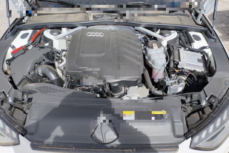 Used Audi A4L 2023 40 TFSI Fashion Dynamic Model Engine Bay
