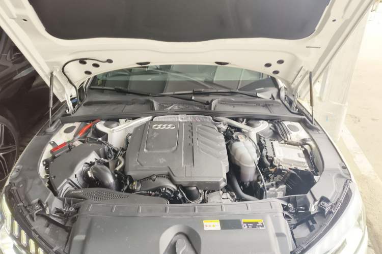 Used Audi A4L 2023 40 TFSI Luxury Dynamic Model Engine Bay